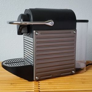Nespresso Pixie Espresso Machine